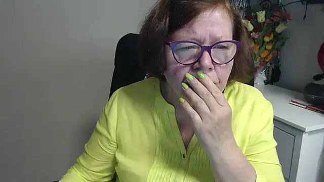 Snapshot of Adelewildx chatting on May 14, 2026, 3:57 am Adelewildx online show from May 14, 2026, 3:57 am