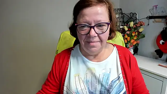 Snapshot of Adelewildx chatting on June 11, 2026, 3:48 am Adelewildx online show from June 11, 2026, 3:48 am