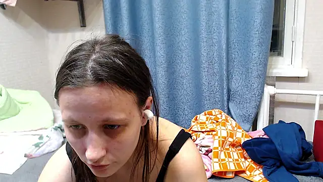 Snapshot of alisacucumber chatting on November 8, 2025, 4:40 pm alisacucumber online show from November 8, 2025, 4:40 pm