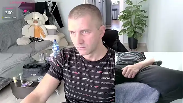 Snapshot of Maribor chatting on November 5, 2025, 1:00 pm Maribor online show from November 5, 2025, 1:00 pm