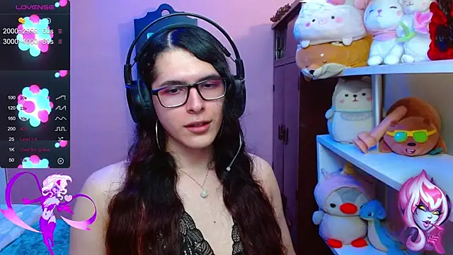 Snapshot of Alice_Bathory chatting on March 16, 2025, 1:07 am Alice Bathory online show from March 16, 2025, 1:07 am