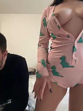 couplepenetration online show from January 9, 2025, 12:30 pm