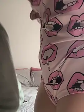 couplepenetration online show from January 19, 2025, 10:50 am