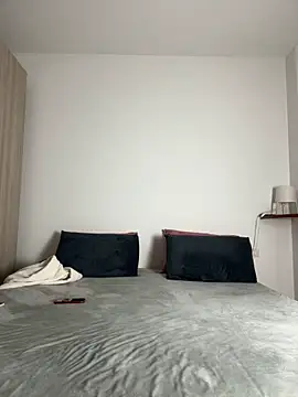 couplepenetration online show from March 22, 2025, 9:02 am