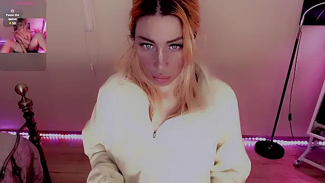 Snapshot of AnnieGOld_ chatting on February 28, 2025, 10:28 pm AnnieGOld online show from February 28, 2025, 10:28 pm