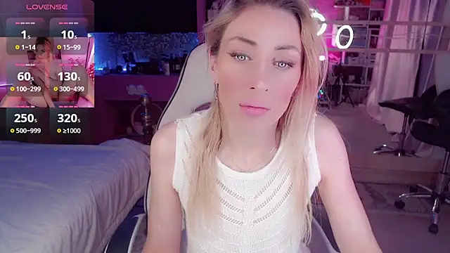 Snapshot of AnnieGOld_ chatting on January 9, 2026, 11:50 pm AnnieGOld online show from January 9, 2026, 11:50 pm