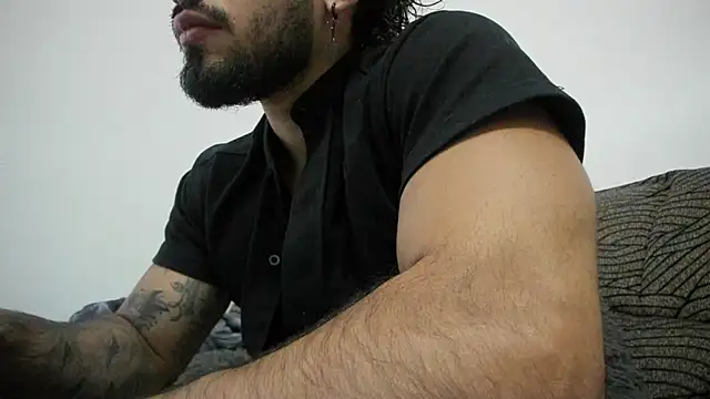 Snapshot of Baky_sexy chatting on February 26, 2025, 3:30 pm Baky sexy online show from February 26, 2025, 3:30 pm