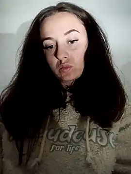 Angela Zayka online show from April 21, 2026, 8:44 pm