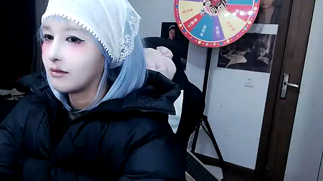 candy cola online show from February 24, 2025, 1:57 am