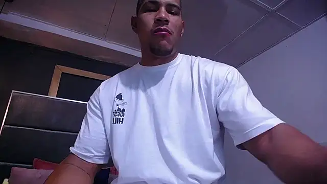 Snapshot of teddyfit19cm chatting on June 10, 2026, 1:10 pm teddyfit19cm online show from June 10, 2026, 1:10 pm