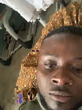 Snapshot of Khendren chatting on March 29, 2026, 10:15 am Khendren online show from March 29, 2026, 10:15 am