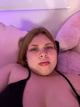 Snapshot of AshlyRouse chatting on March 14, 2025, 7:01 pm AshlyRouse online show from March 14, 2025, 7:01 pm