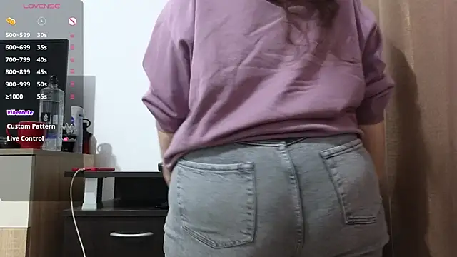 BBW MILF 4U online show from April 27, 2026, 9:18 am