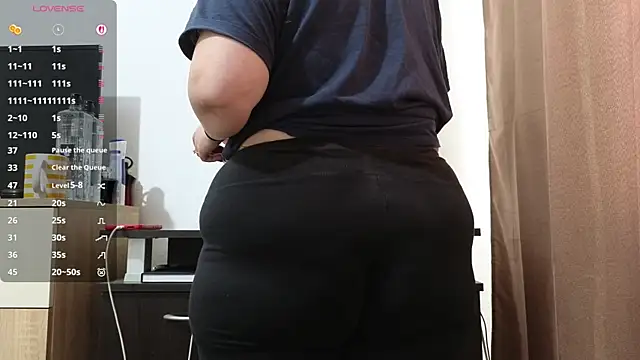 Snapshot of BBW_MILF_4U chatting on May 9, 2026, 10:09 am BBW MILF 4U online show from May 9, 2026, 10:09 am