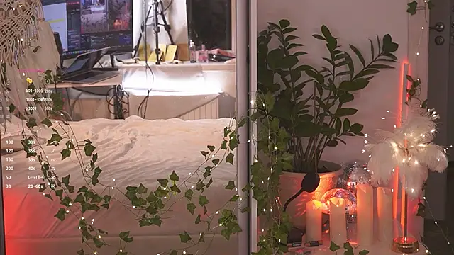 Snapshot of Ffoxyflame chatting on March 15, 2025, 2:24 am Ffoxyflame online show from March 15, 2025, 2:24 am