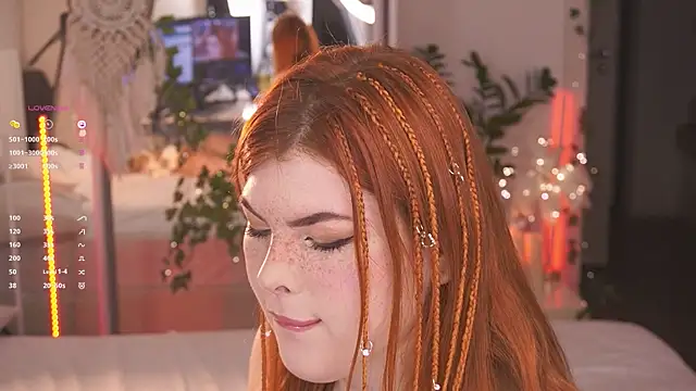 Snapshot of Ffoxyflame chatting on March 22, 2025, 11:42 pm Ffoxyflame online show from March 22, 2025, 11:42 pm