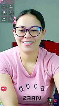 mayhott2 online show from December 4, 2025, 4:05 pm