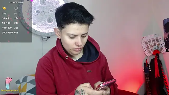 girl intense444 online show from February 12, 2025, 1:06 pm