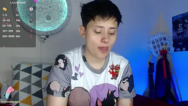 girl intense444 online show from February 20, 2025, 7:52 pm