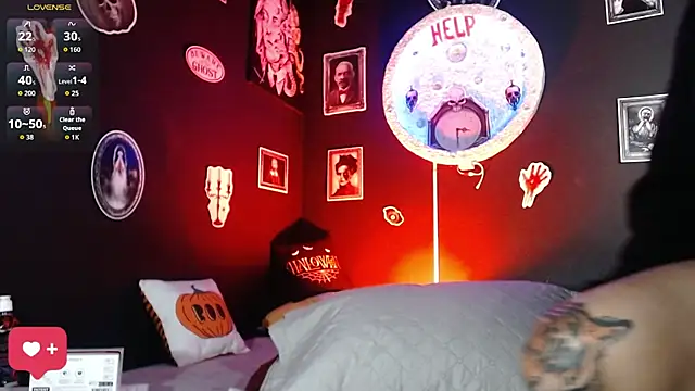 girl intense444 online show from October 15, 2025, 12:49 pm