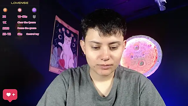 girl intense444 online show from November 17, 2025, 12:55 pm