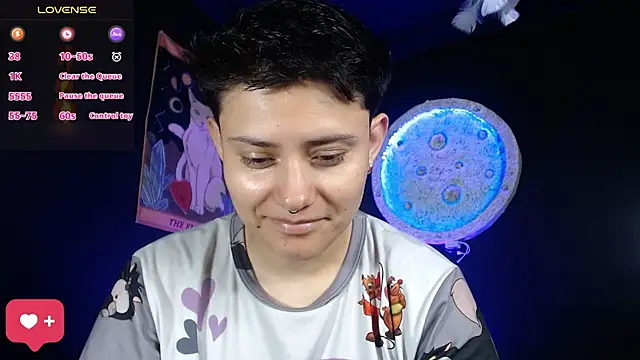 girl intense444 online show from December 16, 2025, 1:38 pm