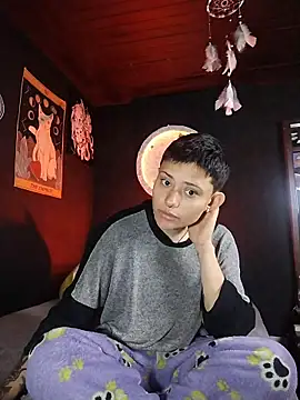 girl intense444 online show from July 9, 2026, 1:26 pm