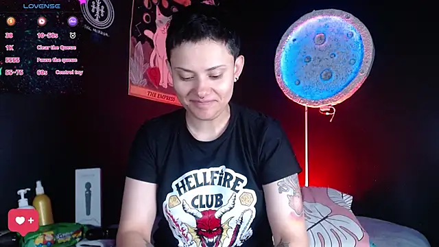 girl intense444 online show from July 15, 2026, 12:54 pm
