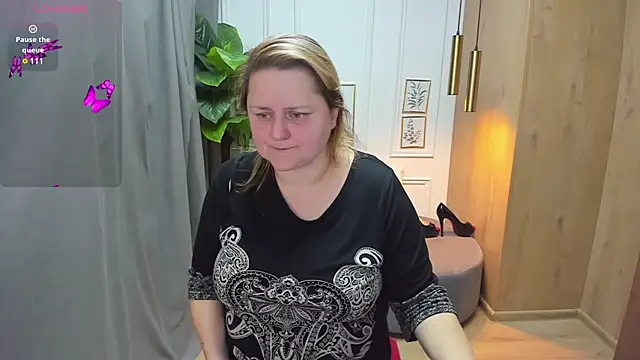 ScarlettSoft online show from December 17, 2024, 5:51 am