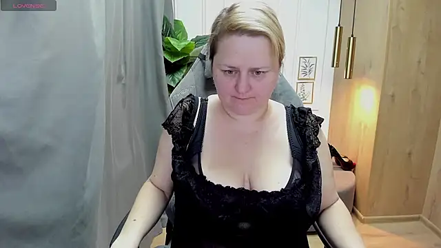 ScarlettSoft online show from March 3, 2025, 9:11 am