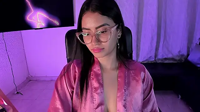 PaulinaBelushi online show from February 13, 2025, 11:58 pm