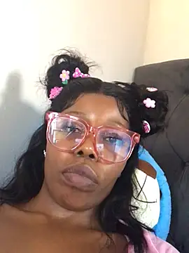 cherryontopy online show from December 26, 2024, 4:47 pm