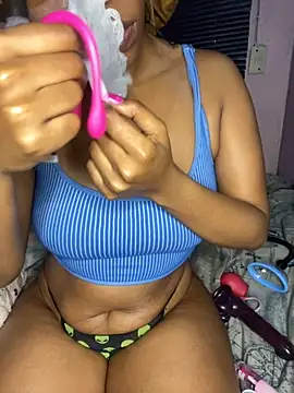 cherryontopy online show from September 14, 2025, 7:35 pm