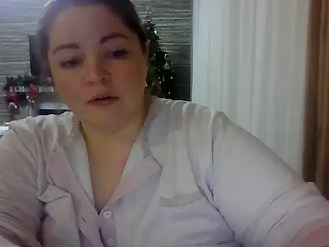 cute  cherry online show from January 11, 2026, 7:30 pm