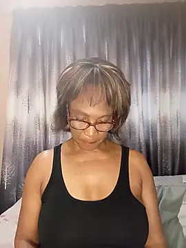 Hotgrannyx online show from December 19, 2025, 3:13 am