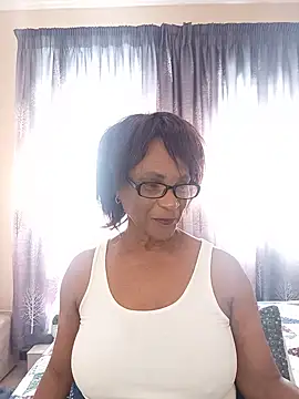Hotgrannyx online show from June 12, 2026, 9:52 am