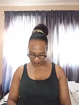Hotgrannyx online show from July 3, 2026, 5:58 am