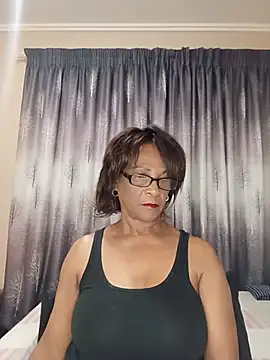 Hotgrannyx online show from July 24, 2026, 5:22 pm
