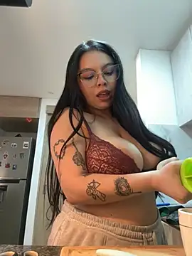 Snapshot of nathy_jones chatting on July 14, 2026, 6:24 pm nathy jones online show from July 14, 2026, 6:24 pm