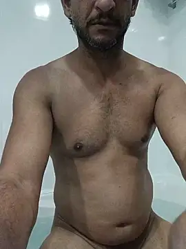 Snapshot of Lucas_pt chatting on June 2, 2026, 7:38 pm Lucas pt online show from June 2, 2026, 7:38 pm