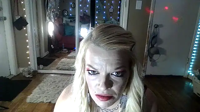 marilyn420 online show from March 17, 2026, 5:55 am