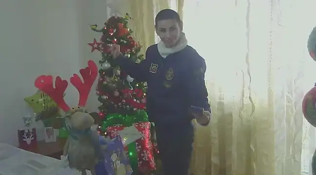 Snapshot of hotSANDRA_STARR chatting on December 20, 2024, 8:38 am hotSANDRA STARR online show from December 20, 2024, 8:38 am