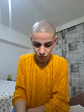 Snapshot of hotSANDRA_STARR chatting on March 11, 2025, 1:05 am hotSANDRA STARR online show from March 11, 2025, 1:05 am