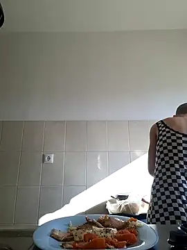 Snapshot of hotSANDRA_STARR chatting on March 18, 2025, 1:31 pm hotSANDRA STARR online show from March 18, 2025, 1:31 pm