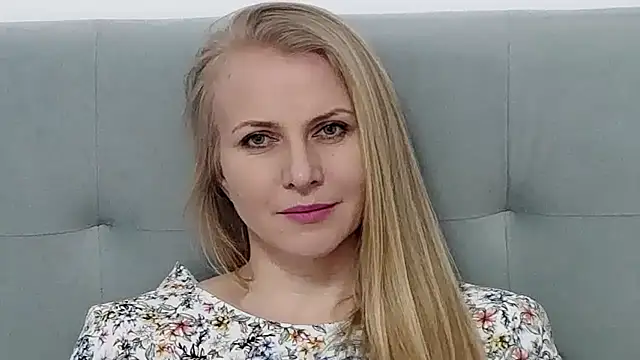 Snapshot of K__Adrienne chatting on March 2, 2025, 12:11 pm K Adrienne online show from March 2, 2025, 12:11 pm