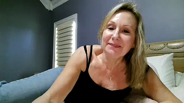 Lisaisluscious online show from July 11, 2026, 3:59 pm
