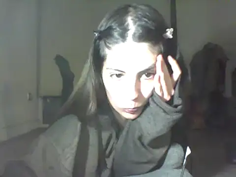 Snapshot of Insomniacl chatting on May 28, 2026, 4:21 am Insomniacl online show from May 28, 2026, 4:21 am