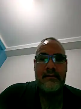 PhillDrake11 online show from May 8, 2026, 12:49 am