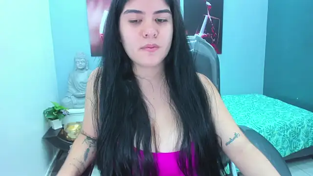 pearl weet online show from February 26, 2025, 5:50 pm