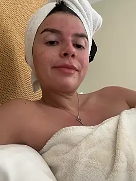 Natanniella online show from June 28, 2026, 3:29 pm